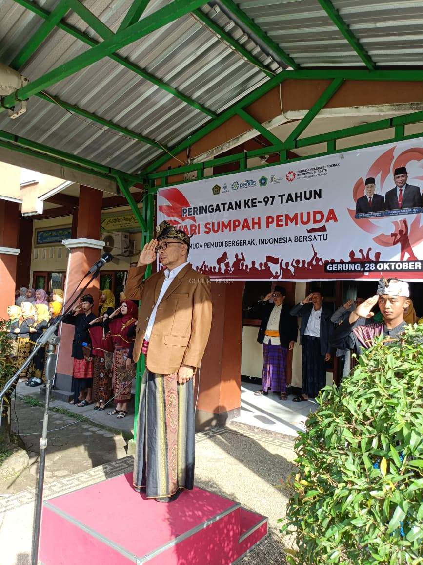 Semarak Peringatan Hari Sumpah Pemuda ke-97 di KEMENAG Lombok Barat: Pemuda Pemudi Bergerak, Indonesia Bersatu