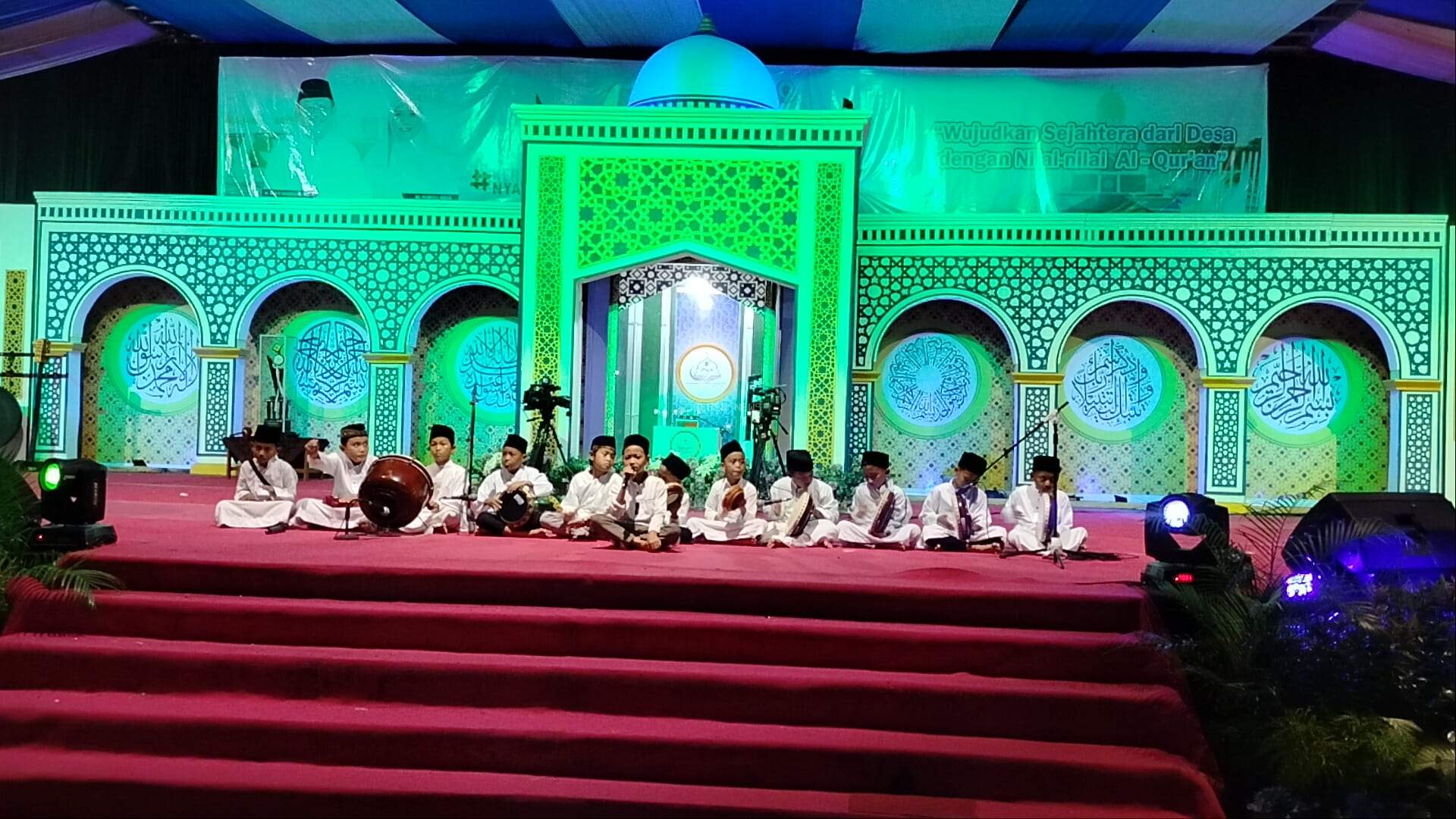 Pentas Seni Warnai Malam Kedua MTQ ke-XXXI Lombok Barat di Lingsar