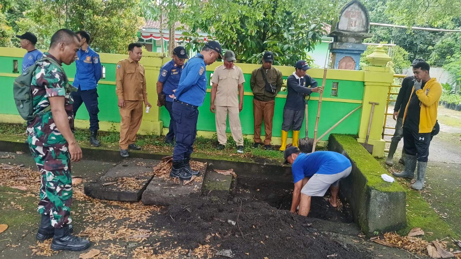Normalisasi Saluran Drainase Di Jalan Pariwisata Gunungsari