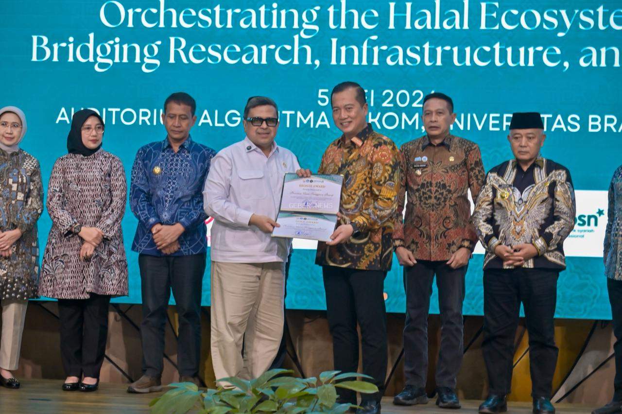 *NTB Raih Dua Penghargaan Halal Metric 2026, Gubernur: Perkuat Sistem Ekonomi Syariah Terintegrasi*